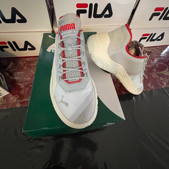 Mens size 12 Pumas - Picture 1 of 5